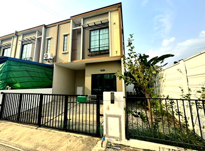 ทาวน์โฮม สมุทรปราการ : ทาวน์เฮ้าส์, 25.9 ตร.วา, ทาวน์เฮ้าส์ เดอะคอนเนค 47(สุวรรณภูมิ 4) (ซ.17) บางพลี-สมุทรปราการ, บางพลี, สมุทรปราการ, 2.8M