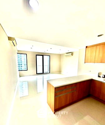 ขายคอนโด : คอนโด 2-ห้องนอน ที่ วิลล่า อโศก ใกล้ MRT เพชรบุรี (ID 2598208)