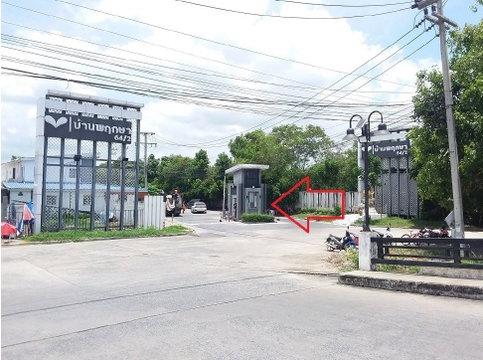 TOWN HOUSE 18.6 Sq.w. Khlong Luang Pathumthani for 1.4M