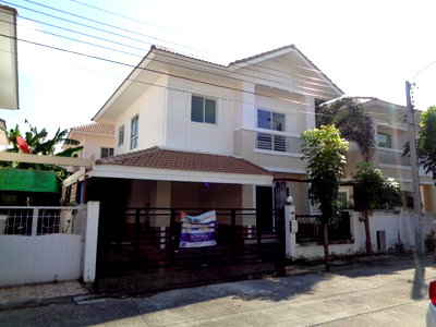 Houses for sale วิทยาลัยเทคนิคมีนบุรี : HOME, 41.5 Sq.w., แลนซีโอ รามคำแหง-วงแหวน, Lat Krabang, Bangkok | 4M