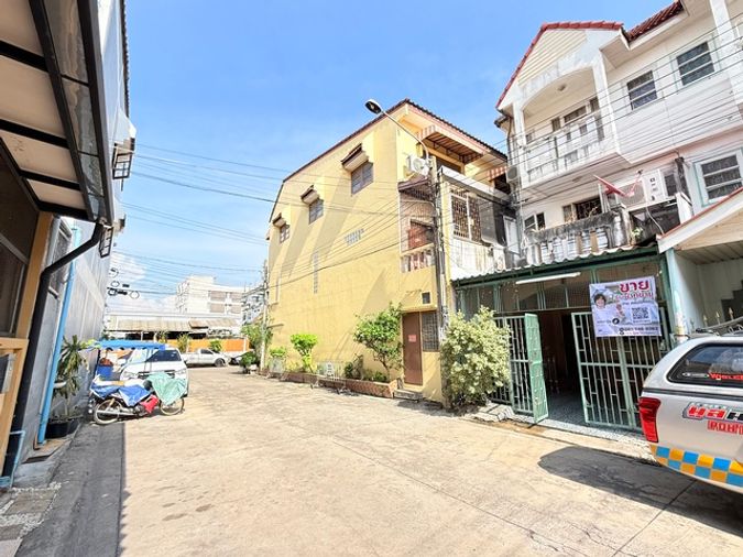 ขายทาวน์โฮม 4 ห้องนอน 162 ตร.ม. 20.2 ตร.ว. เอกชัยธานี
