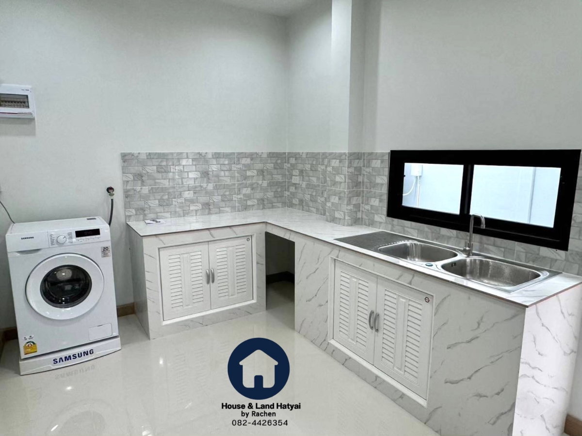 รูป ให้เช่าด่วน!! บ้านใหม่ 2 ชั้น หลังมุม ในโครงการ พิกัดควนหิน ใกล้ 5 แยกเกาะยอ พร้อมเฟอร์นิเจอร์ ตกแต่งสวย พร้อมอยู่ - รูปที่ 9/16