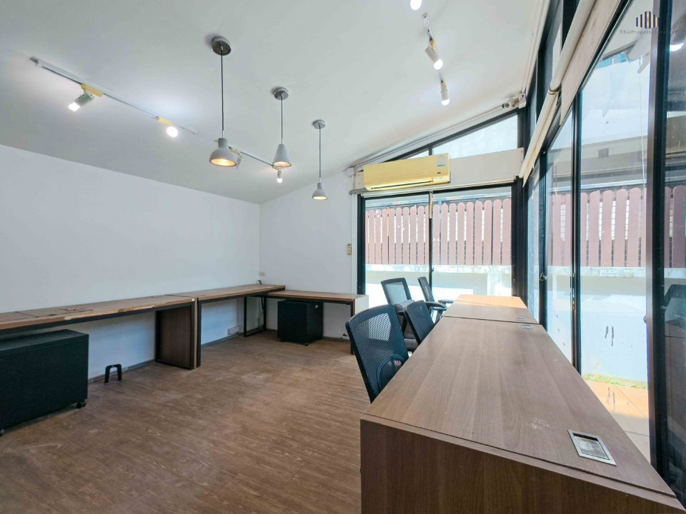 รูป ห้ามพลาด Home Office !! ขายถูกโฮมออฟฟิศขนาด 50 ตร.ว ใช้สอย 147.55 ตร.ม ทำเลเชื่อมต่อลาดพร้าวเลียบด่วนรามอินทราเหมาะธุรกิจและอาศัย !! | #TPI-2850 - รูปที่ 11/19