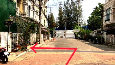 TOWN HOUSE 58.4 Sq.w. Chatuchak Bangkok for 18.7M