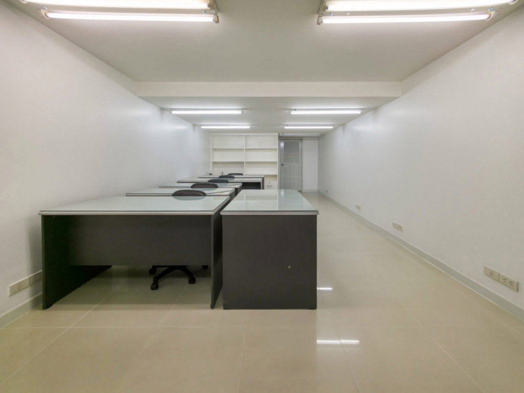 รูป ให้ เช่า Home Office ตกแต่งหรู Renovate ใหม่ ย่าน BTS พระโขนง จอดรถได้ 4-5 คัน! - รูปที่ 7/11