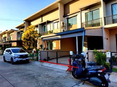 ทาวน์โฮม นิคมอุตสาหกรรมเอเชีย สุวรรณภูมิ : ทาวน์เฮ้าส์ สำหรับขาย ทาวน์เฮ้าส์ เมททาวน์ บางนา บางบ่อ-สมุทรปราการ