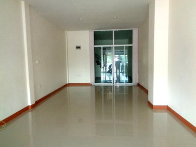 SHOP HOUSE 20 Sq.w. Pran Buri Prachaubkirikhan for 2.4M