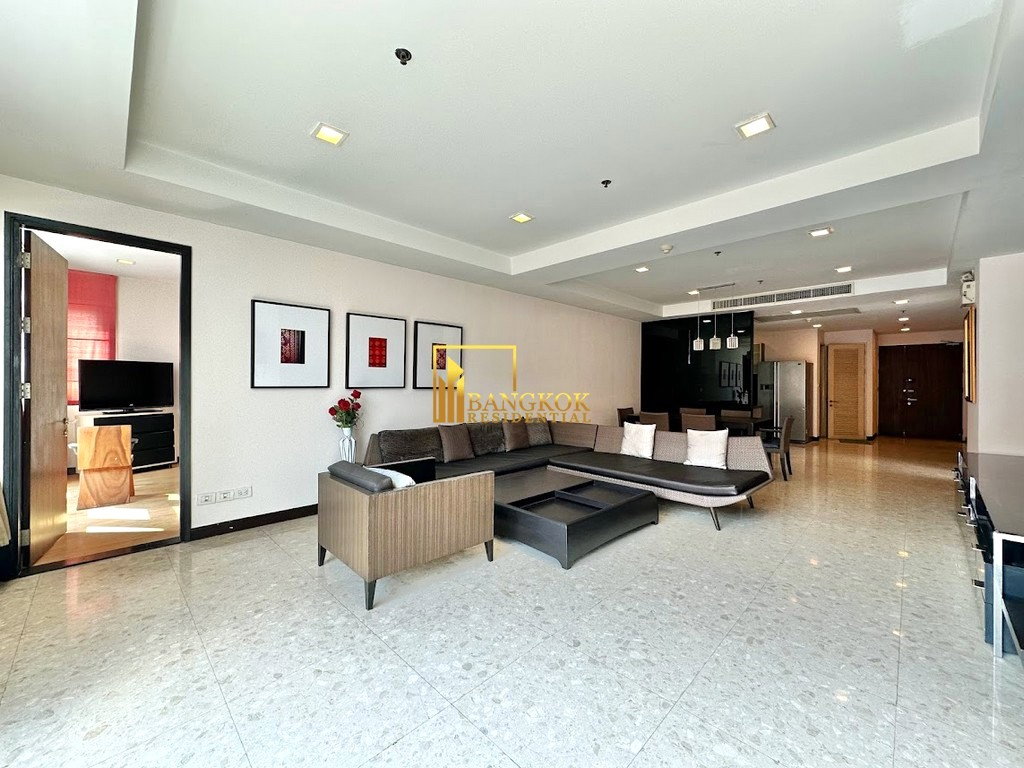 รูป Nusasiri Grand Condo | Rare 3 Bedroom Property Next to Ekkamai BTS - BR5115CD - รูปที่ 1/30