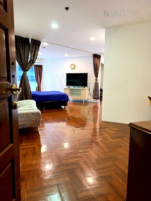 คอนโดให้เช่า : 📌 ให้เช่าคอนโด วิทยุ คอมเพล็กซ์ อาคาร C7 ชั้น 9 3 ห้องนอน ขนาด 95 ตรม ใกล้ มหาวิทยาลัยมหานคร