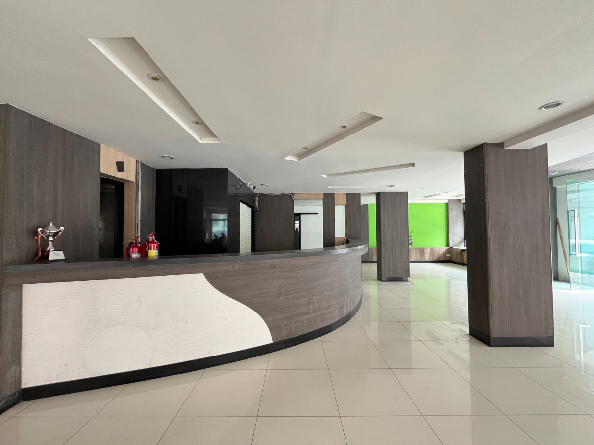 รูป ขายที่ดินพร้อมอาคารอพาร์ทเม้นท์ 6 ชั้น จำนวน 299 ห้อง อ.สามพราน จ.นครปฐม - รูปที่ 3/16