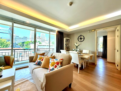 Condos for rent : Preen | Cozy 2 Bedroom Condo For Rent in Desirable Location - BR6417CD