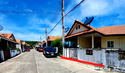 Townhouses for sale ปลวกแดง : TOWN_HOUSE for sale ทาวน์เฮ้าส์ แผ่นดินทอง ลิฟวิ่งโฮม ปลวกแดง-ระยอง