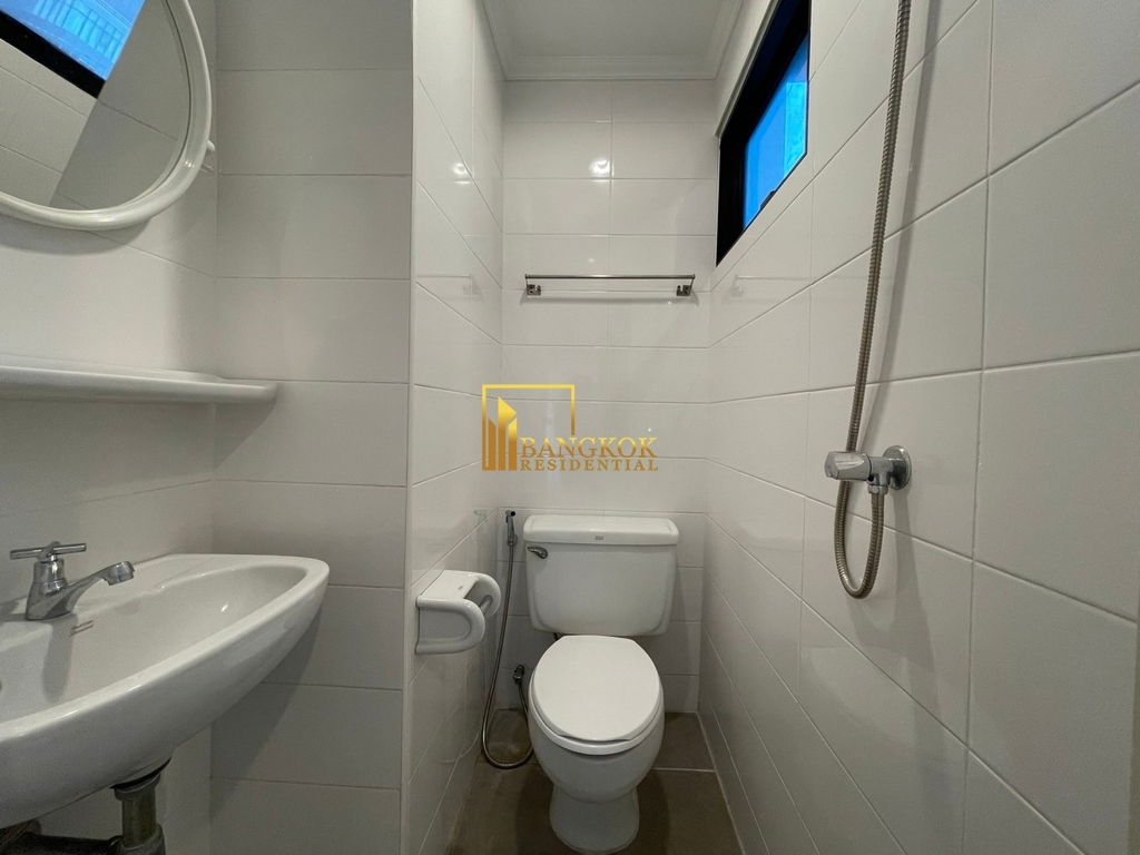 picture Spacious 3 Bedroom Apartment in Ekkamai - BR21187AP - 29/42