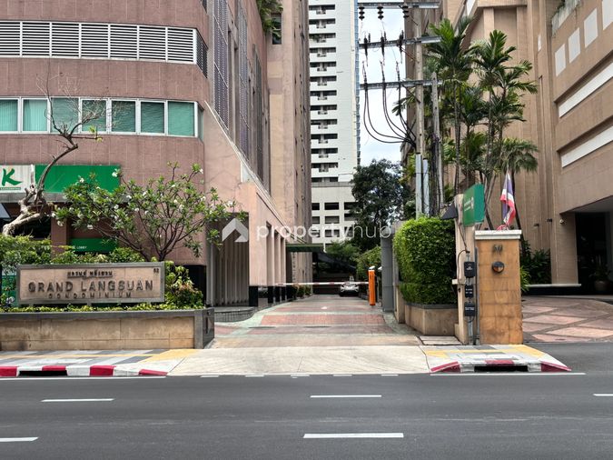 Grand Langsuan