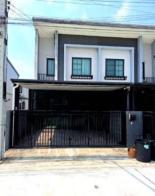 ทาวน์โฮม ม.เทคโนโลยีพระจอมเกล้าธนบุรี : ทาวน์เฮ้าส์ สำหรับขาย ทาวน์เฮ้าส์ บริทาเนีย วงแหวน-หทัยราษฎร์ ลำลูกกา-ปทุมธานี