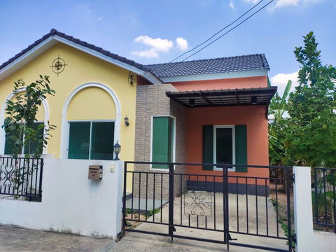 ทาวน์เฮ้าส์ สำหรับขาย ทาวน์เฮ้าส์ ดี เดอะวัลเลย์ ปลวกแดง ปลวกแดง-ระยอง