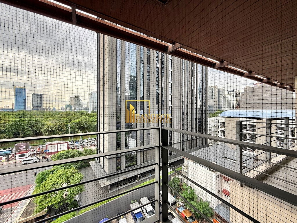 รูป Renovated 2+1 Bedroom Apartment on Langsuan Road - BR21343AP - รูปที่ 24/33