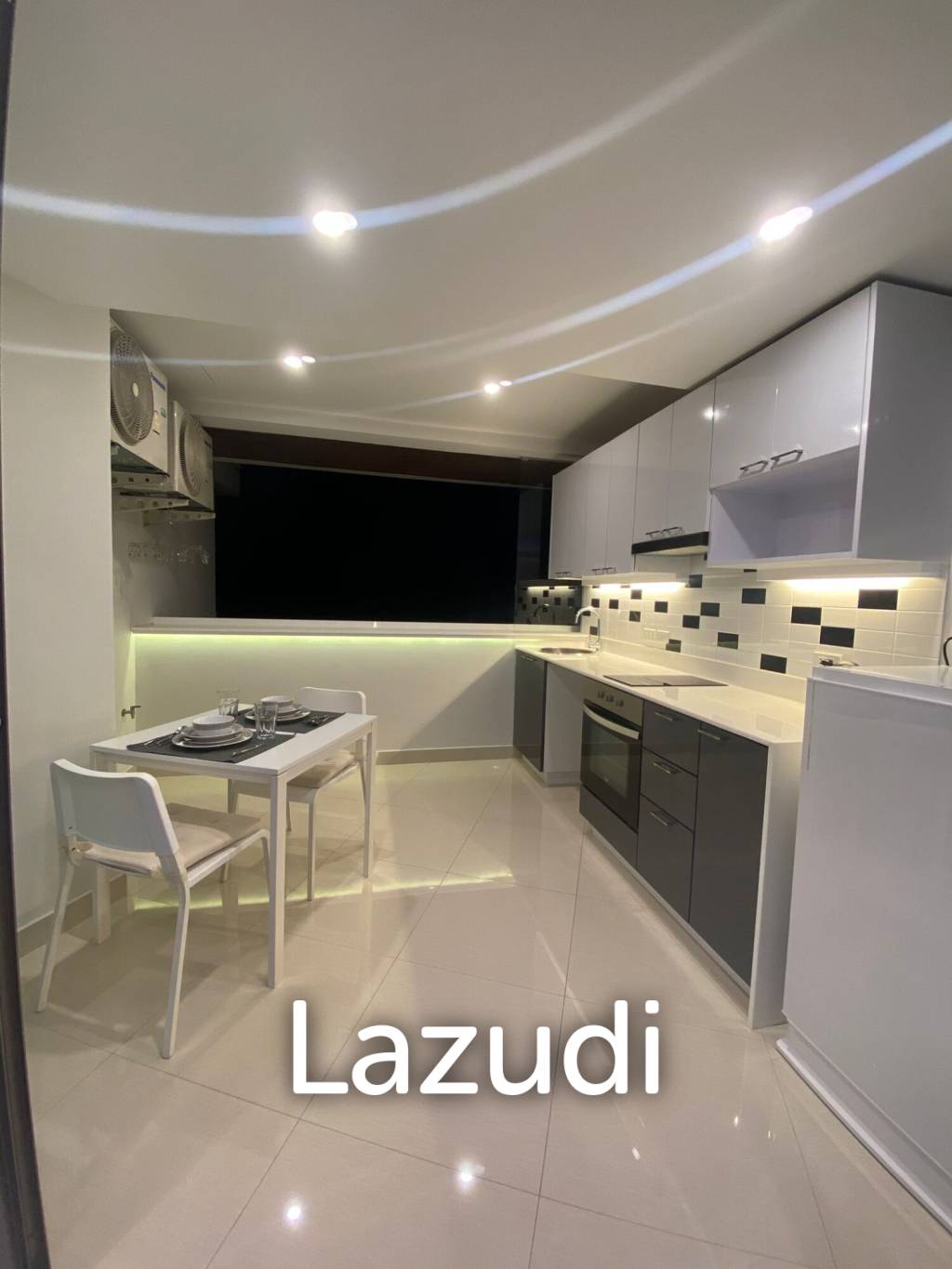 Spacious Studio Condo For Sale In Patong - image 2