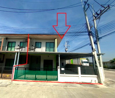 TOWN HOUSE 38 Sq.w. Pluak Daeng Rayong for 2.5M