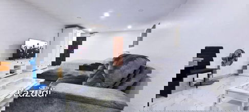 Studio Pattaya Beach Condo for Sale