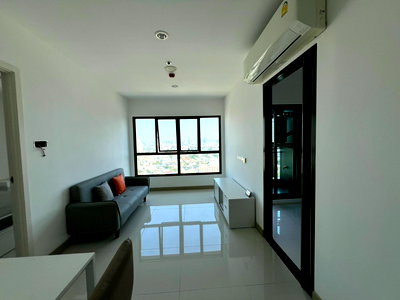 Condos for rent Makro Charan Sanit Wong : Condo for rent, Thana Astoria, fully furnished, ready to move in.