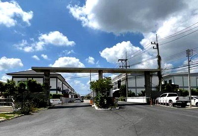 TOWN HOUSE 16.1 Sq.w. Sam Phran Nakhon Pathom for 1.8M