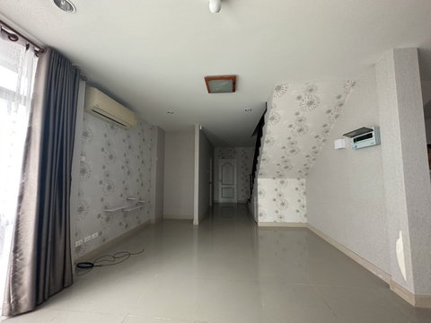 TOWN HOUSE 39.2 Sq.w. Thung Khru Bangkok for 5.3M