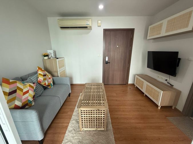 16,000 The Base Sukhumvit 77 BTS Onnut contact line:katk03