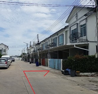 TOWN HOUSE 29 Sq.w. Phan Thong Chonburi for 2.7M