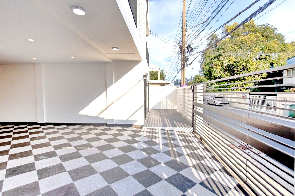 picture CB081, Home Office for sale 4 Br, Huaikhwang. - 7/37