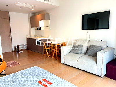 Condos for rent : Hot Price 1 Bed Large Room City View Fully furnished Good Location Close To BTS Ari Station 50 m. @ Noble Reform