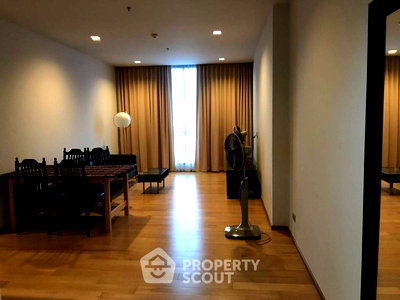 เช่าคอนโด สุขุมวิท 13 : คอนโด 2-ห้องนอน ที่ ไฮด์ สุขุมวิท 13 คอนโดมิเนี่ยม ใกล้ BTS นานา (ID 884865)