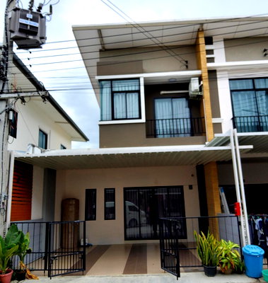 TOWN HOUSE 24 Sq.w. Phan Thong Chonburi for 2.5M