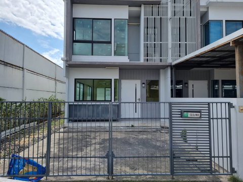TOWN HOUSE 28.8 Sq.w. Thung Khru Bangkok for 4.2M
