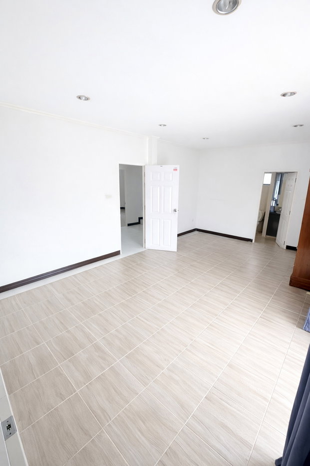 รูป ขายบ้านเดี่ยว 2 ชั้น หมู่บ้านสินทวีการ์เด้น 3 อนามัยงามเจริญ-พระราม 2 ทำเลดี เดินทางสะดวก - รูปที่ 9/16