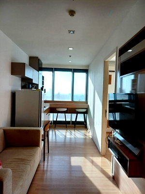 Condos for rent : For Rent Condo RHYTHM PHAHOL - ARI Building 1, Floor 33,1 bed room, Room size 35 sqm