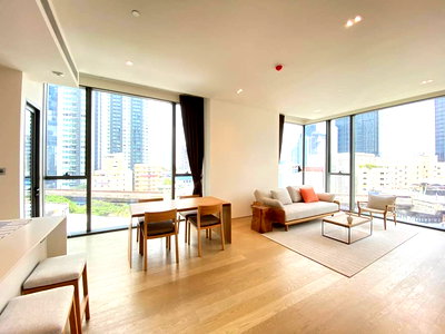 คอนโดให้เช่า : LTHC6911 – The Strand Thonglor FOR RENT 2 beds 2 baths Size 80 Sq.M.Near BTS Thonglor stations ONLY 110k/month