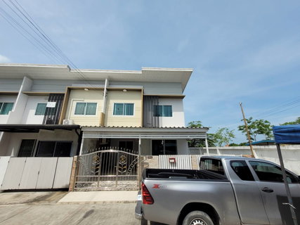 ทาวน์เฮ้าส์ 25.8 ตร.วา เดอะโมดิช บางบัวทอง บางบัวทอง-นนทบุรี บางบัวทอง นนทบุรี 2.6M