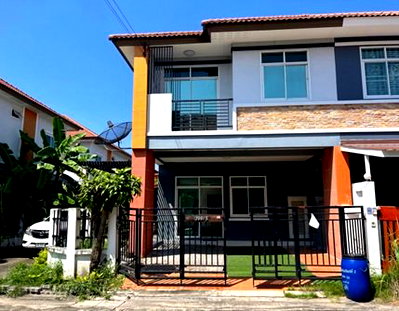 TOWN HOUSE 28 Sq.w. Phan Thong Chonburi for 2.9M
