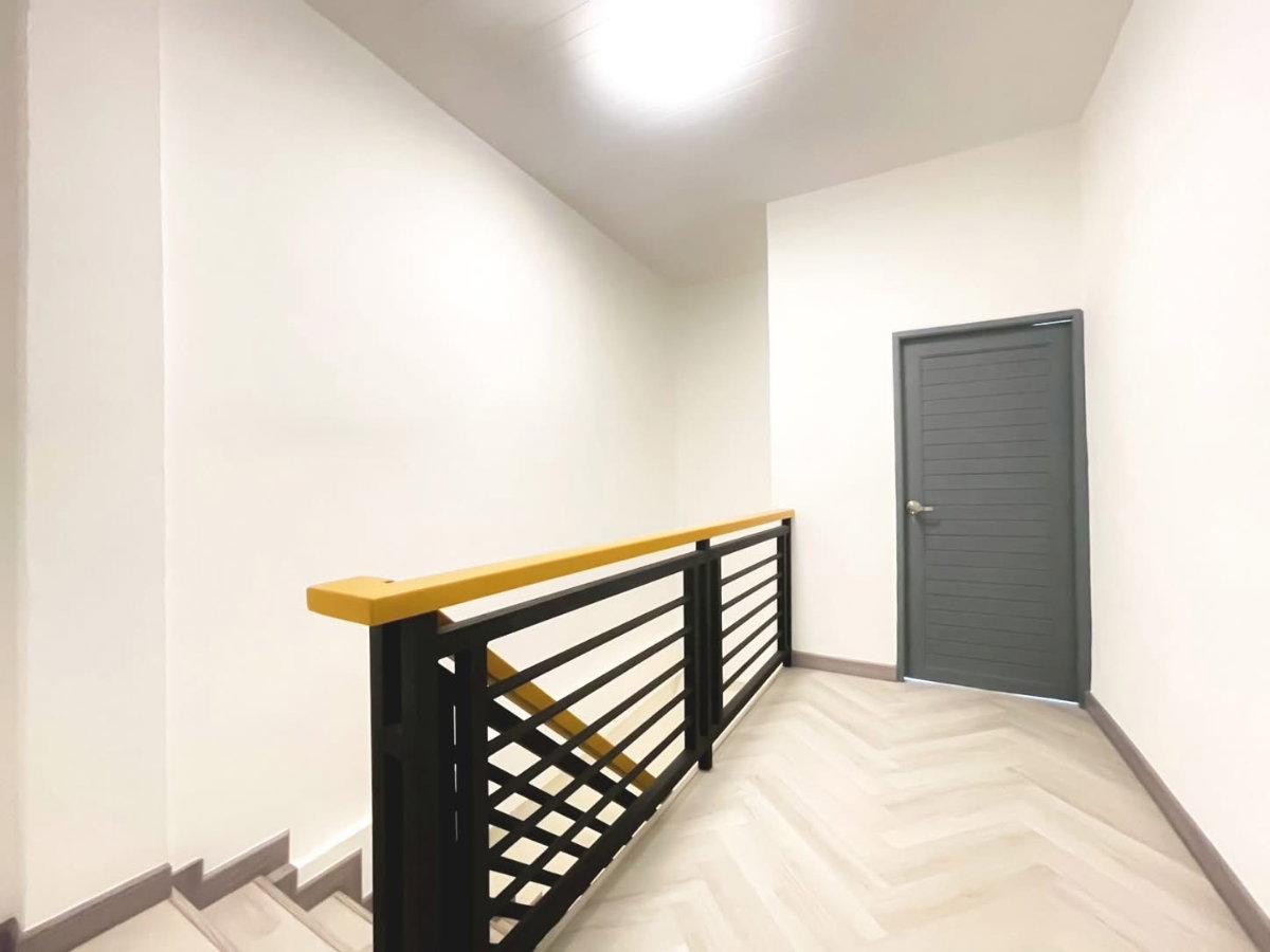 picture CB074, Townhouse for sale 4 Br, Ladprao. - 18/22