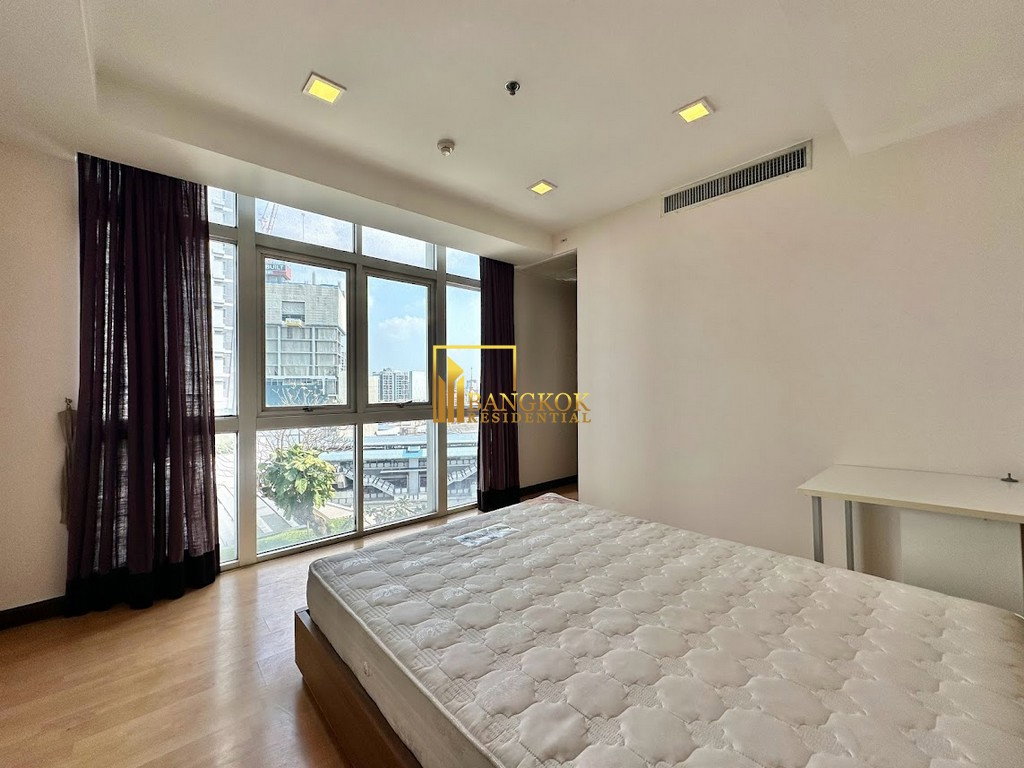 รูป Nusasiri Grand Condo | Rare 3 Bedroom Property Next to Ekkamai BTS - BR5115CD - รูปที่ 13/30