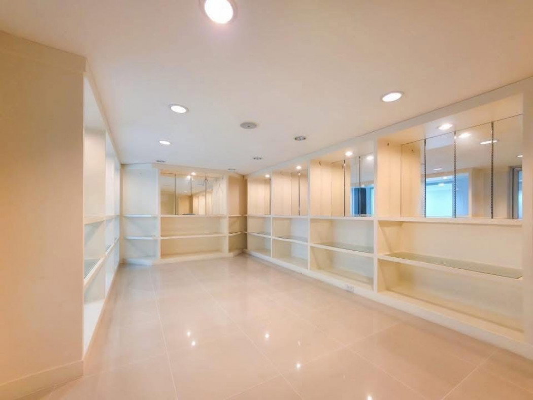 รูป ให้ เช่า Home Office ตกแต่งหรู Renovate ใหม่ ย่าน BTS พระโขนง จอดรถได้ 4-5 คัน! - รูปที่ 1/11