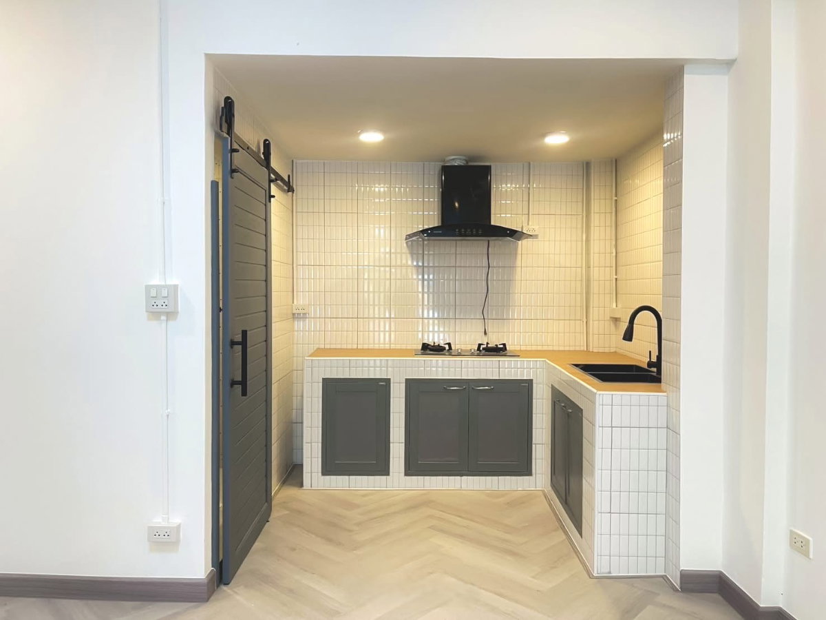 picture CB074, Townhouse for sale 4 Br, Ladprao. - 5/22