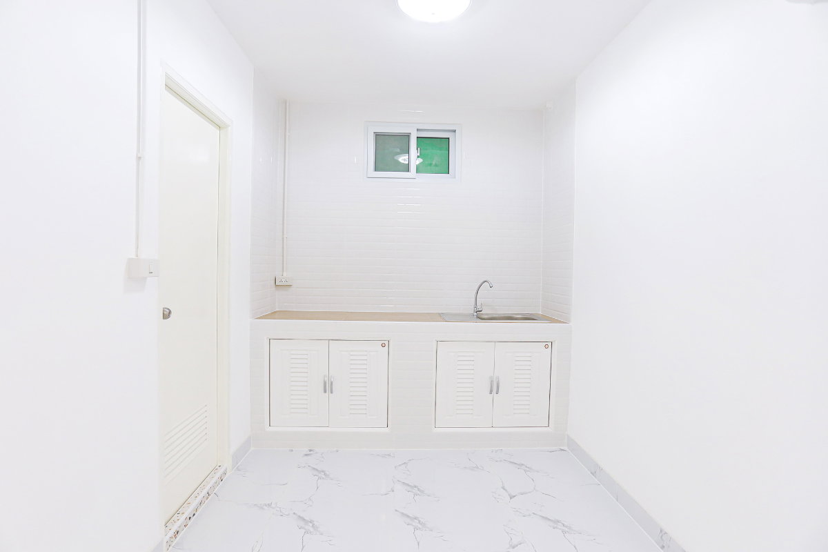 picture CB025, Commercial Building for sale 3 Br, Nawamin. - 3/23