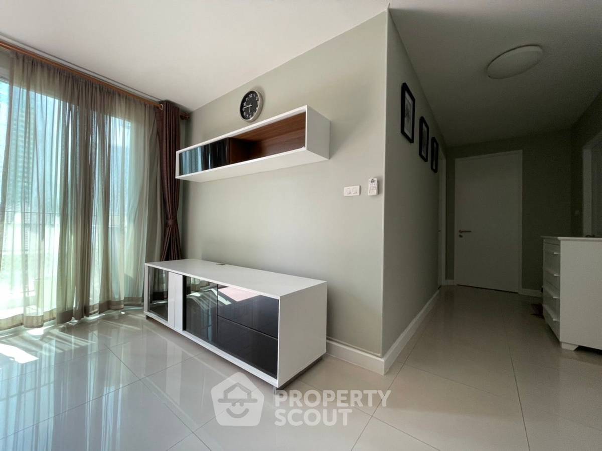 รูป คอนโด 2-ห้องนอน ที่ เดอะ โคลเวอร์ ทองหล่อ เรสซิเดนซ์ ใกล้ BTS ทองหล่อ (ID 663136) - รูปที่ 4/15