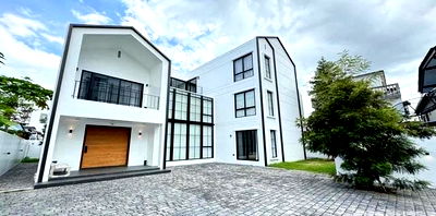 บ้านเดี่ยว วิทยาลัยพยาบาลเซนต์หลุยส์ : MHS5 ขายด่วนบ้านเดี่ยวดีไซน์หรู กรุงธนบุรี 4 เดิน 1 นาทีถึง BTS ใกล้ ICONSIAM พื้นที่ 530 ตร.ม.