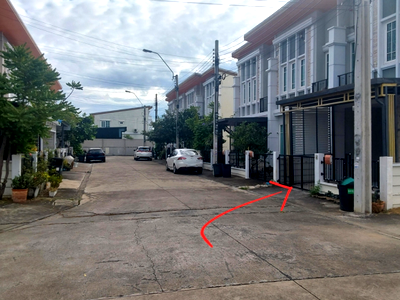 TOWN HOUSE 16.7 Sq.w. Sai Mai Bangkok for 3.3M