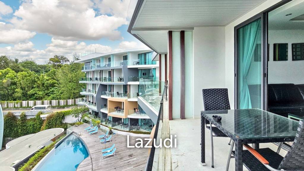 Studio Condo with private Rooftop Terrace and Jacuzzi Near Patong Beach
