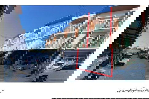 ทาวน์เฮ้าส์ สำหรับขาย ทาวน์เฮ้าส์ ลา วิลล์ล่า พอชช์ พระนครศรีอยุธยา-อยุธยา