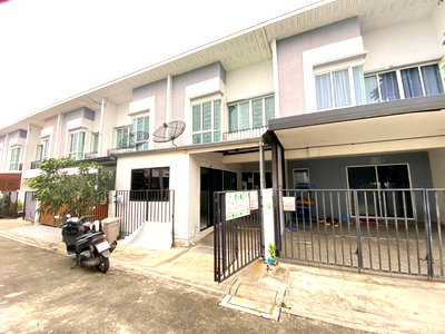 TOWN HOUSE 19 Sq.w. Min Buri Bangkok for 2.6M